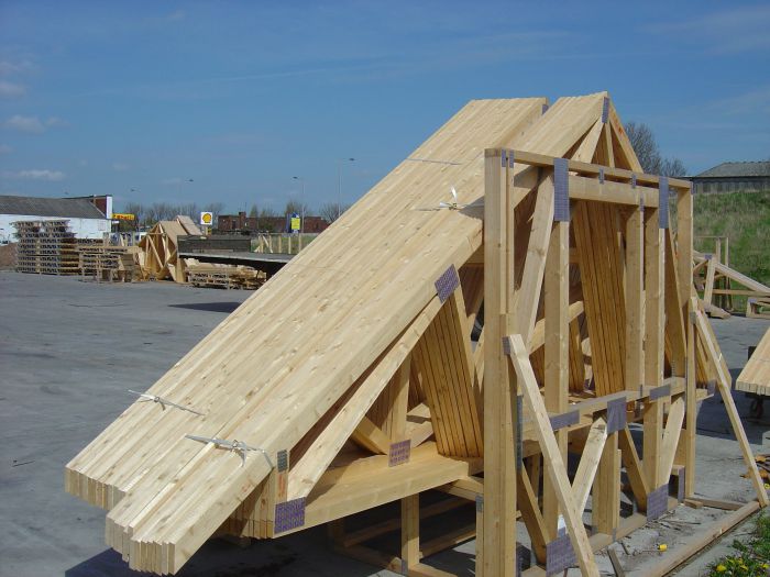 Rooftrusses Unitised in Bundles with Cordstrap Strapping Cargo Restraint Systems Pty Ltd